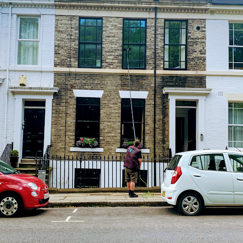 Comments and reviews of Tk Window Cleaning Services (Guttering Maintenance)