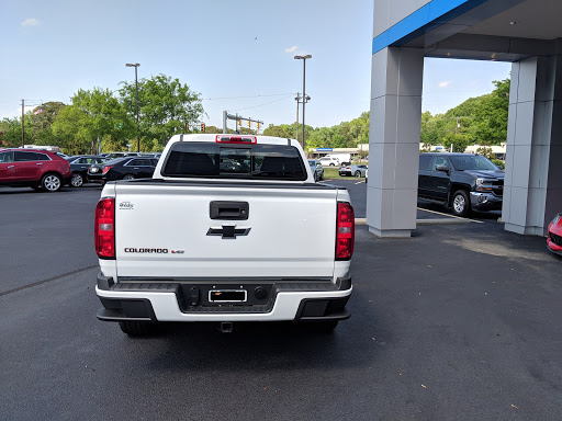 Cadillac Dealer «Holiday Chevrolet Cadillac», reviews and photos, 543 2nd St, Williamsburg, VA 23185, USA