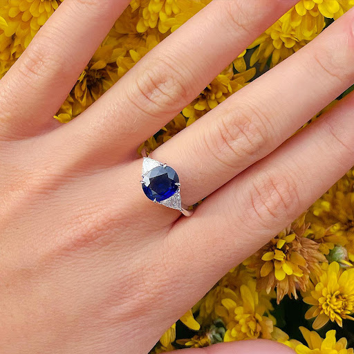 Jewelry Store «Edward Warren Jewelers», reviews and photos, 1610 Cross Creeks Blvd, Pickerington, OH 43147, USA