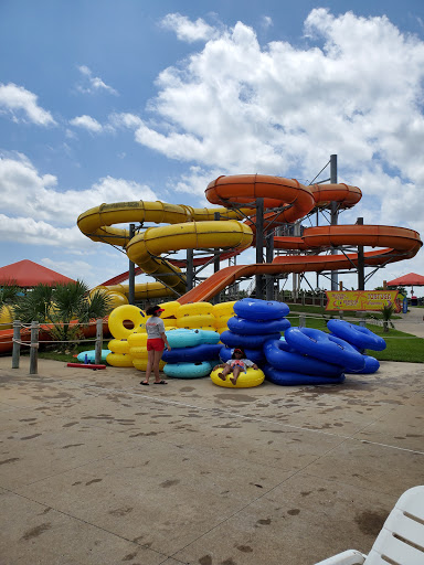 Water Park «Bahama Beach Waterpark», reviews and photos, 1895 Campfire Cir, Dallas, TX 75232, USA