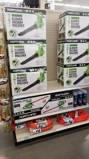 Hardware Store «Harbor Freight Tools», reviews and photos, 1291 N Hacienda Blvd, La Puente, CA 91744, USA