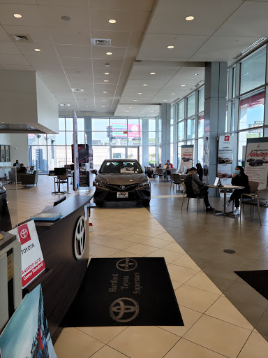 Toyota Dealer «Hartford Toyota Superstore», reviews and photos, 135 W Service Rd, Hartford, CT 06120, USA