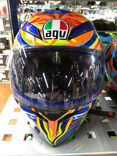 Motorcycle Parts Store «Cycle Gear», reviews and photos, 1500 Harrison St, San Francisco, CA 94103, USA