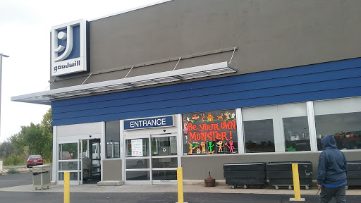 Discover Goodwill Pueblo Retail Center, 3610 Dillon Dr, Pueblo, CO 81008, Thrift Store
