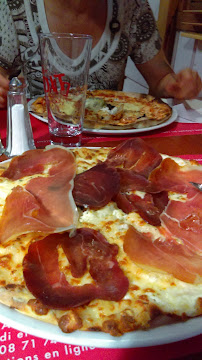 Pizza du Restaurant Fabioli Fontaines à Fontaines-sur-Saône - n°18