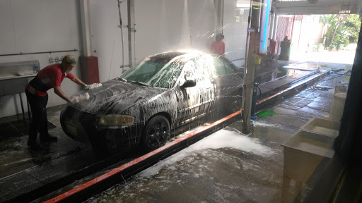 Harbor Blvd Car Wash en Santa Ana