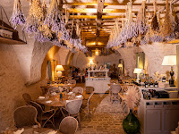 Photos du propriétaire du Restaurant de spécialités provençales Restaurant l'Auberge Daudet à La Barben - n°1
