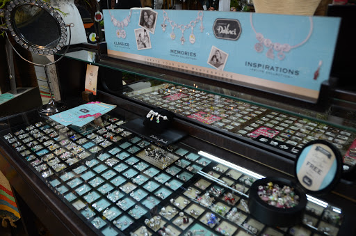 Florist «Sharp Floral & Gifts», reviews and photos, 584 Broadway Ave, New Johnsonville, TN 37134, USA