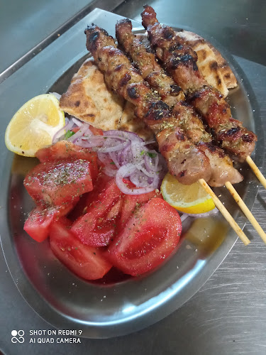 Ο Αρχοντάς του Σάντουιτς - Αιγάλεω