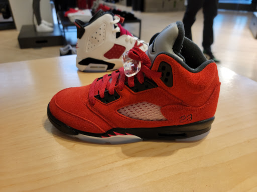 Sporting Goods Store «Nike Seattle», reviews and photos, 1500 6th Ave, Seattle, WA 98101, USA