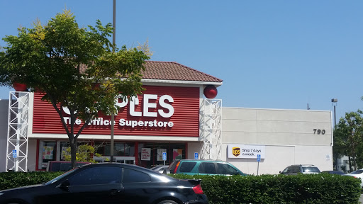Office Supply Store «Staples», reviews and photos, 790 N Brookhurst St, Anaheim, CA 92801, USA