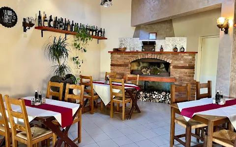 Papillon Restaurant & Pizzeria image