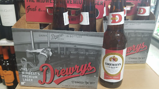 Beer Store «Vans Liquor Store», reviews and photos, 470 Sinsinawa Ave, East Dubuque, IL 61025, USA