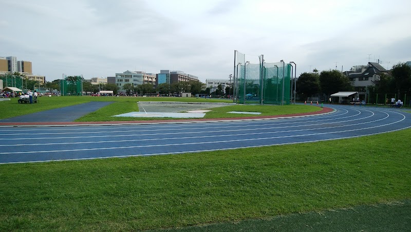 日本大学文理学部 陸上競技場