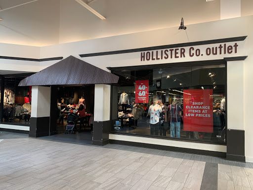 Clothing Store «Hollister Co. Outlet», reviews and photos, 554 Great Mall Dr, Milpitas, CA 95035, USA