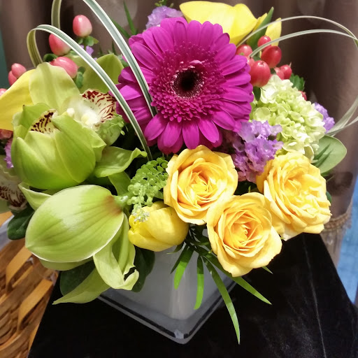 Florist «The Crimson Petal Inc.», reviews and photos, 160 Needham St, Newton, MA 02464, USA