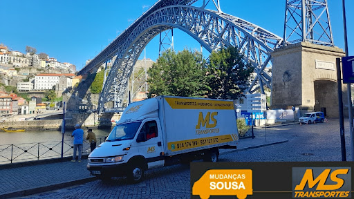 Mudanças Porto Transportes Sousa - Empresa de Mudanças Porto