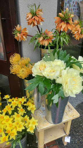 Florist «Flowers For The People», reviews and photos, 10129 Main St #107b, Bellevue, WA 98004, USA