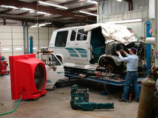 Coelhos Body Repair and Auto Sales image