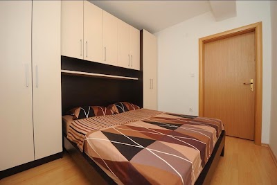 real-estate-agency