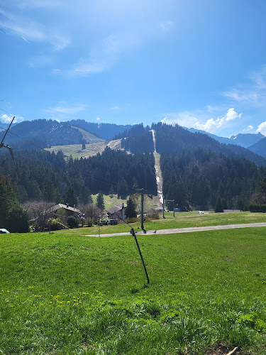 Kommentare und Rezensionen über Hôtel Auberge du Lac-des- Joncs