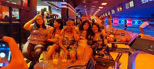 Bowling Alley «Bowlero Queens», reviews and photos, 69-10 34th Ave, Woodside, NY 11377, USA