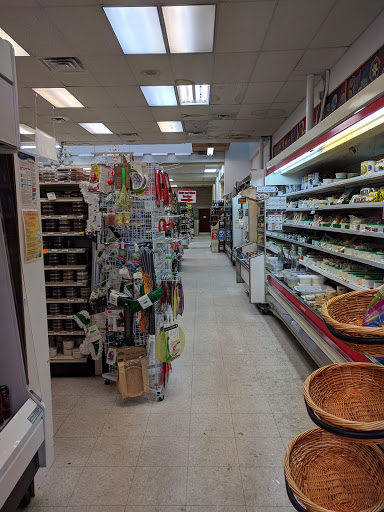 Grocery Store «Sahara Mart», reviews and photos, 106 E 2nd St, Bloomington, IN 47401, USA