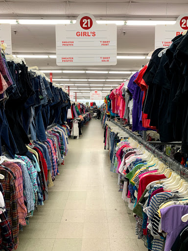 Thrift Store «Village Discount Outlet Store 12», reviews and photos, 4635 N Elston Ave, Chicago, IL 60630, USA