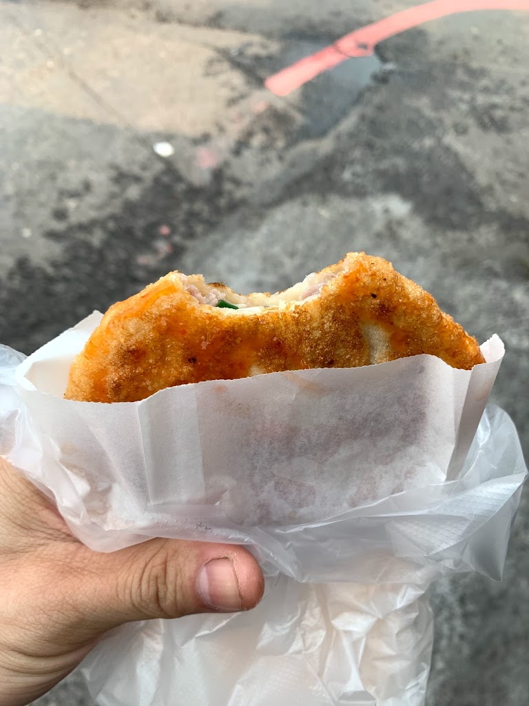 謝師傅鮮肉蔥餅 的照片