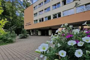 Kolejowy Szpital Uzdrowiskowy w Nałęczowie Samodzielny Publiczny Zakład Opieki Zdrowotnej image