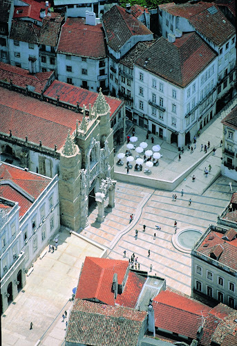 Av. Fernão de Magalhães 25, 3000-175 Coimbra, Portugal