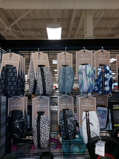 Department Store «T.J. Maxx», reviews and photos, 903 St George Ave, Woodbridge, NJ 07095, USA