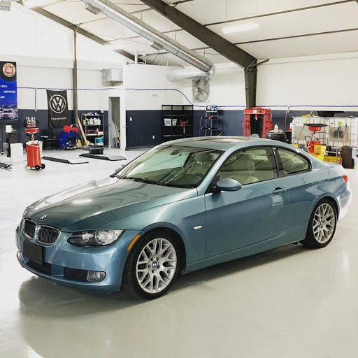 Auto Repair Shop «European Service Center», reviews and photos, 5114 Tracy St, Dallas, TX 75205, USA