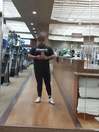 Gym «Life Time Fitness», reviews and photos, 13600 Will Clayton Pkwy, Humble, TX 77346, USA