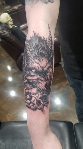 Explore memorial tattoos for brother ideas, creative tattoo ideas in Corning, available at Tattoorolo
