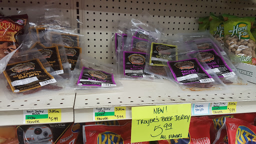 Grocery Store «T C Market Inc», reviews and photos, 14720 Zion Rd, Thornville, OH 43076, USA