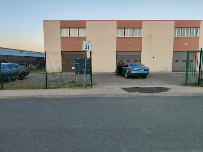 Garage 3nts à Guillerval