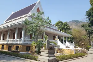 Wat Pa Ampawan image