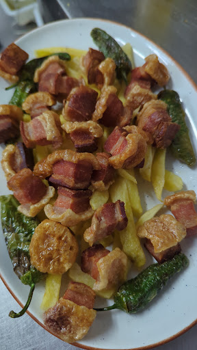 Comida y bebida