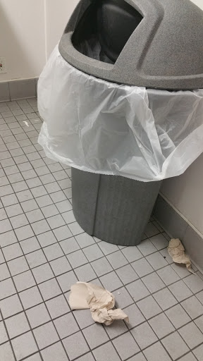 Office Supply Store «Staples», reviews and photos, 628 Front St N, Issaquah, WA 98027, USA