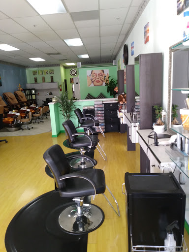 Nail Salon «Studio Salon», reviews and photos, 2939 Spafford St, Davis, CA 95618, USA