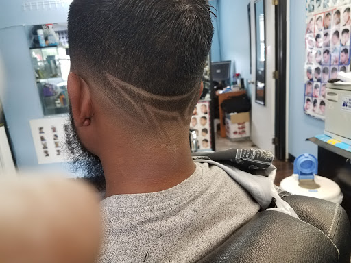 Barber Shop «St. Johns Barber Shop», reviews and photos, 22815 Pacific Hwy S, Des Moines, WA 98198, USA