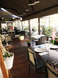 Atmosphère du Restaurant de fruits de mer Pierrot Coquillages Kiosque, Restaurant, Livraison de fruits de mer & Poissons à Marseille - n°1
