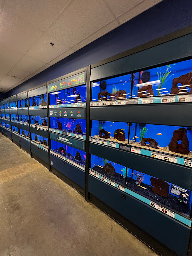 Pet Supply Store «Petco Animal Supplies», reviews and photos, 1917 Douglas Blvd, Roseville, CA 95661, USA