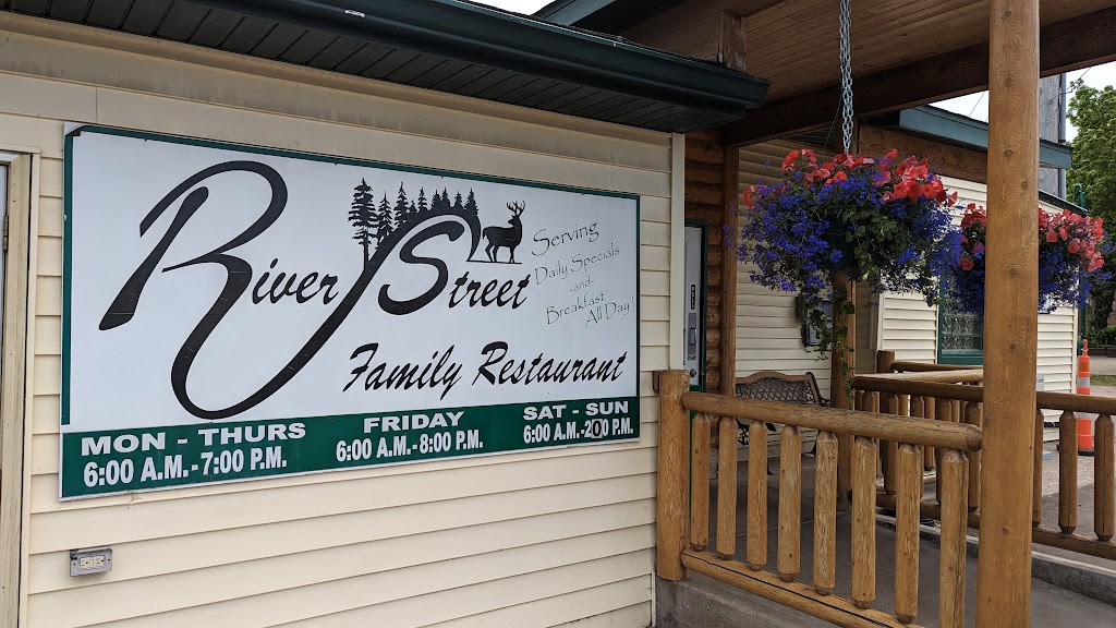 Riverstreet Family Restaurant 54801