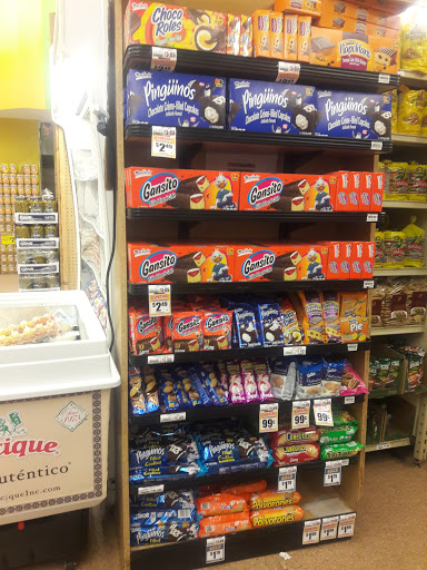 Grocery Store «Northgate Gonzalez Markets», reviews and photos, 10801 Prairie Ave, Inglewood, CA 90303, USA