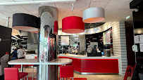 Atmosphère du Restaurant de hamburgers HAMBURG N SHAKE Saint Maximin - Creil - n°17