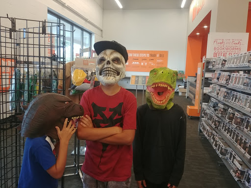 Used Book Store «2nd & Charles», reviews and photos, 12747 Jefferson Ave, Newport News, VA 23602, USA