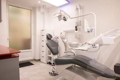 Dr Jacob Elgrably - Occlusodontie - Esthétique du sourire - Invisalign à Neuilly-sur-Seine