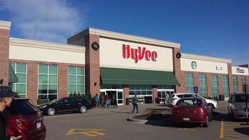 Supermarket «Hy-Vee», reviews and photos, 7180 10th St N, Oakdale, MN 55128, USA